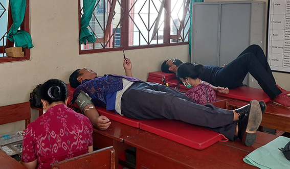 PMR SMPN 3 Denpasar Gelar Donor Darah