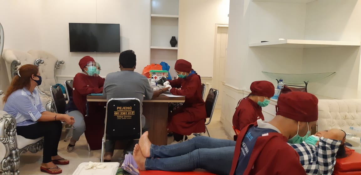 Donor Darah Sunday Market Sekar Jambu
