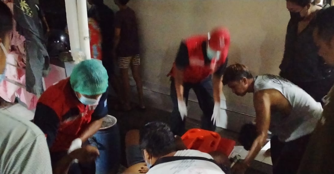 Ambulance PMI Rujuk Pasien Di Jl. Pulau Galang