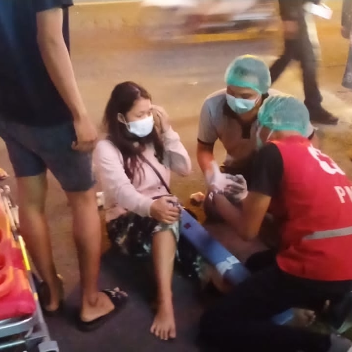Ambulance PMI Penanganan Lakalantas Jl. Teuku Umar Barat