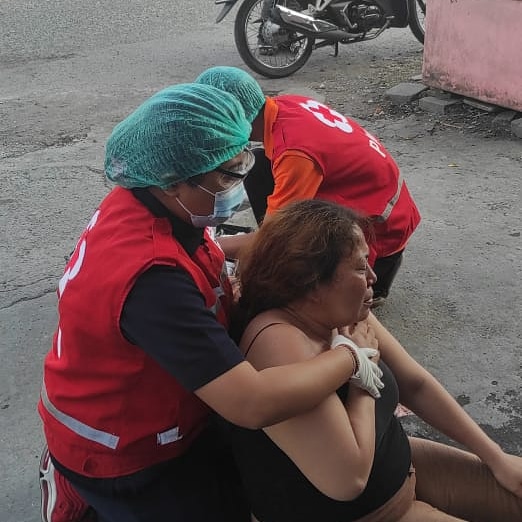 Ambulance PMI Penanganan Korban Lakalantas Jl. Teuku Umar