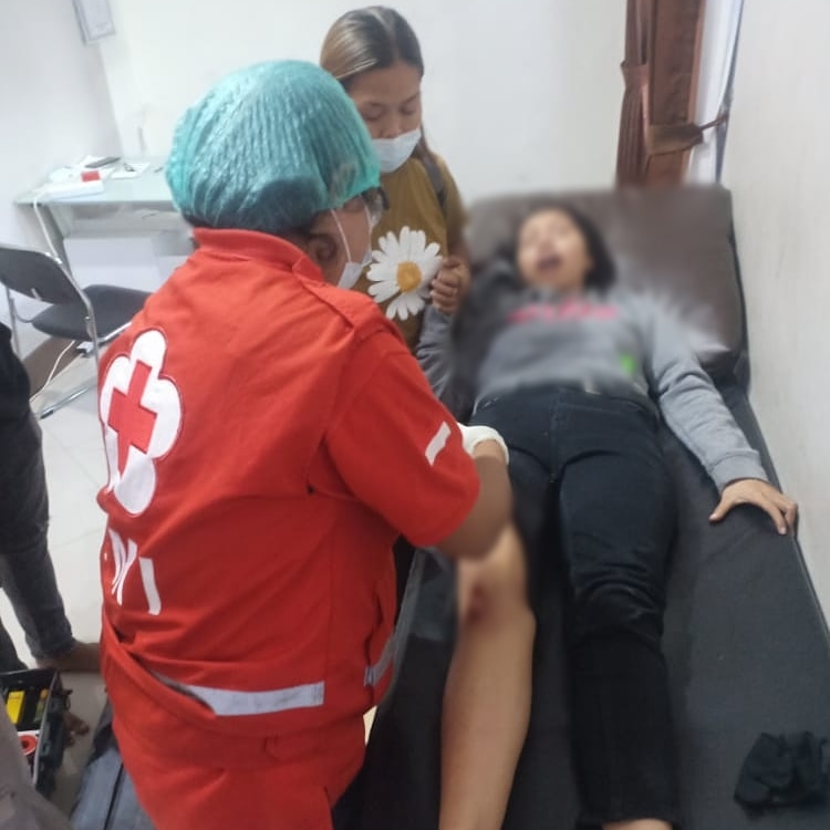Ambulance PMI Penanganan Korban Lakalantas Jl. Griya Anyar