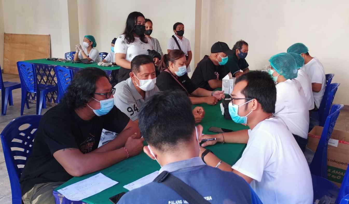 Pemerikasaan Kesehatan Gratis Masyarakat Desa Pemecutan Klod